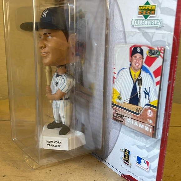 NIB 2002 Play Makers MLB Baseball Jason Giambi Play Makers Bobblehead & Card - Picture 4 of 6